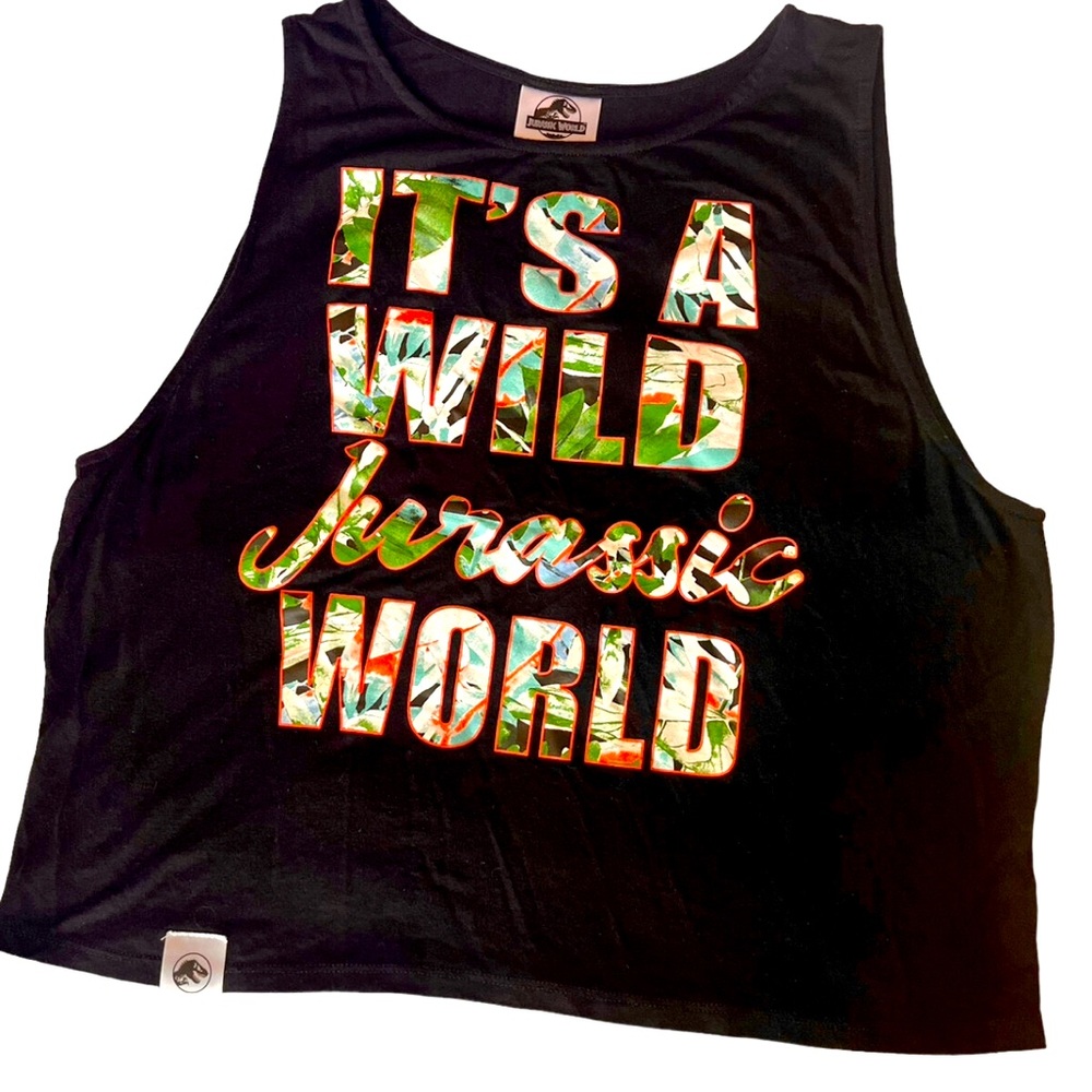 Jurassic Crop Tank Top “It’s a Wild Jurassic World” juniors xl